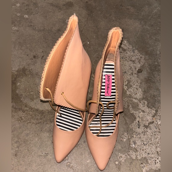 Betsey Johnson Bootie Heels - Picture 2 of 2